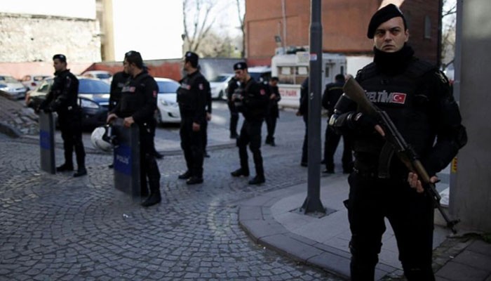 Istanbul police detain 62 foreigners over alleged Daesh links