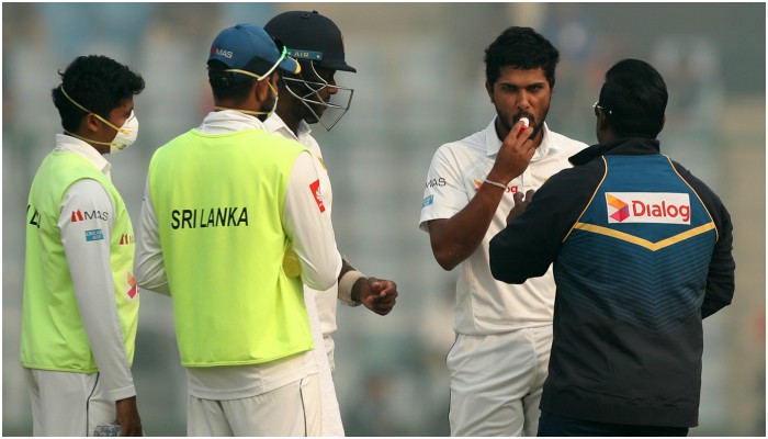 Cricketers continue to flounder in New Delhi’s hazardous smog