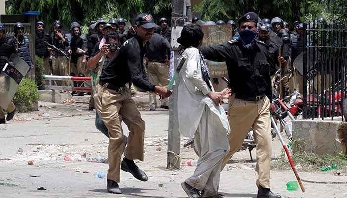 Police tried to cover up who gave orders to shoot: Model Town inquiry report
