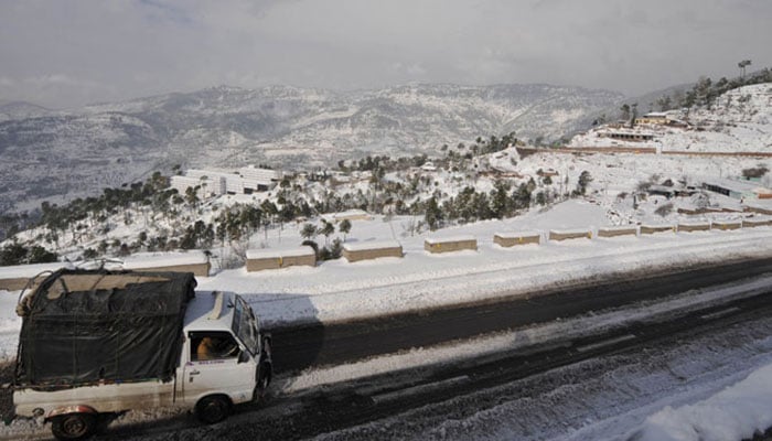 Murree set to receive season’s first snowfall from next week 