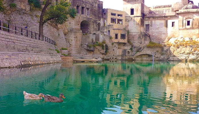 Absence of Hindu deities' statues at Katas Raj irks Supreme Court 