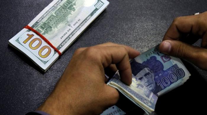 Too many cooks are spoiling the rupee broth Too many cooks are spoiling the rupee broth