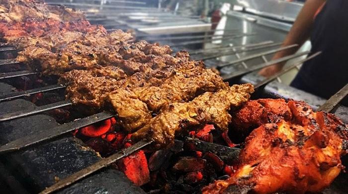 Waheed Kabab House – Grilling pioneers in Karachi Waheed Kabab House – Grilling pioneers in Karachi