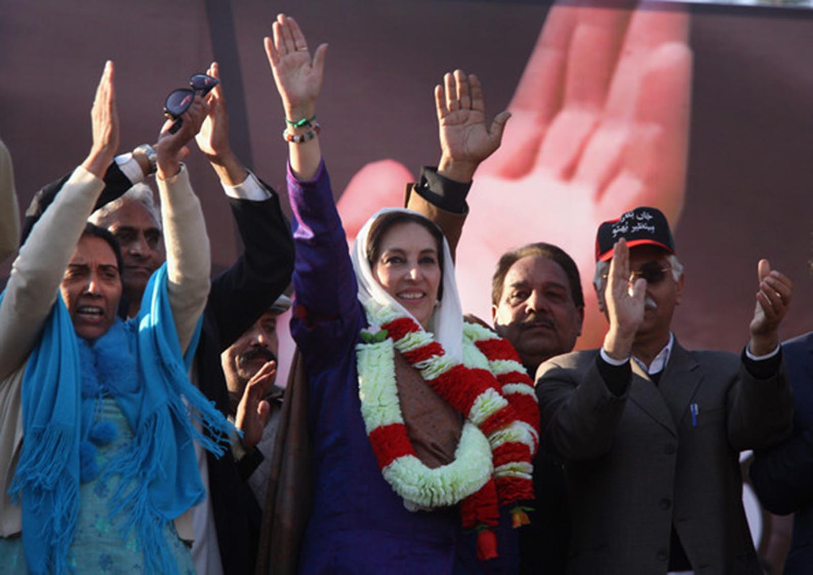 'I see a lot of violence ahead,' said Benazir Bhutto a few hours before she was martyred