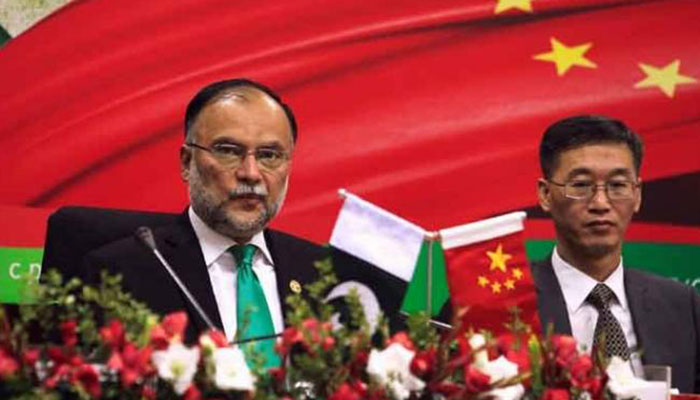 CPEC long-term plan: Pakistan, China will say goodbye to US dollar