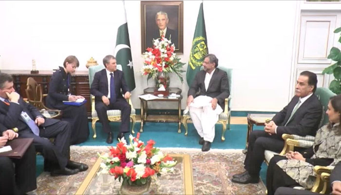 Strong Pak-Russia ties to contribute towards regional peace, stability: PM Abbasi