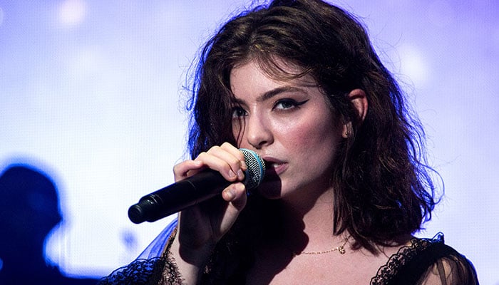 Israel ambassador asks to meet NZ pop star Lorde over cancelled show