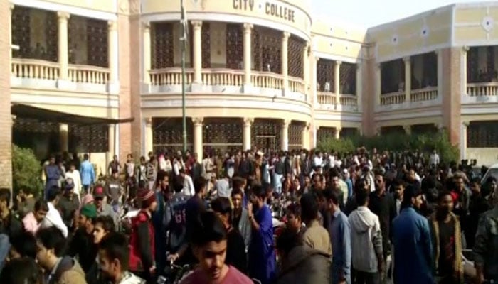 Teachers boycott BA exams under Sindh University in protest against low pay 