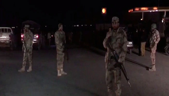 At least 5, including two FC personnel, injured in Quetta check post blast