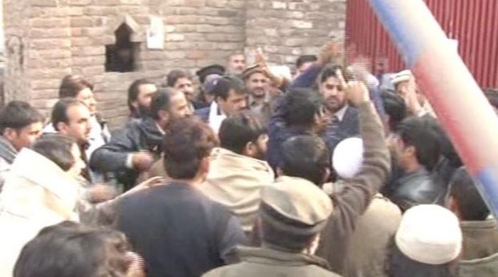 SHO in Peshawar suspended after policemen clash with local councillor 