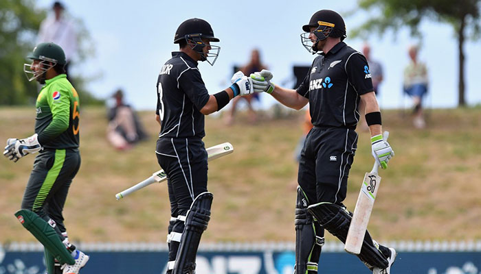 New Zealand beat Pakistan in rain-affected second ODI 