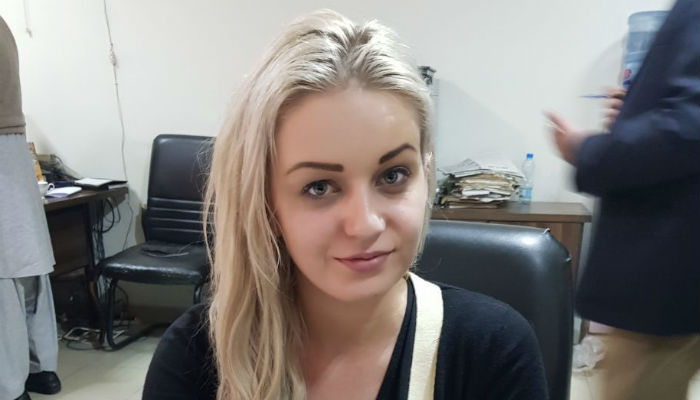Czech woman caught trying to smuggle heroin from Lahore