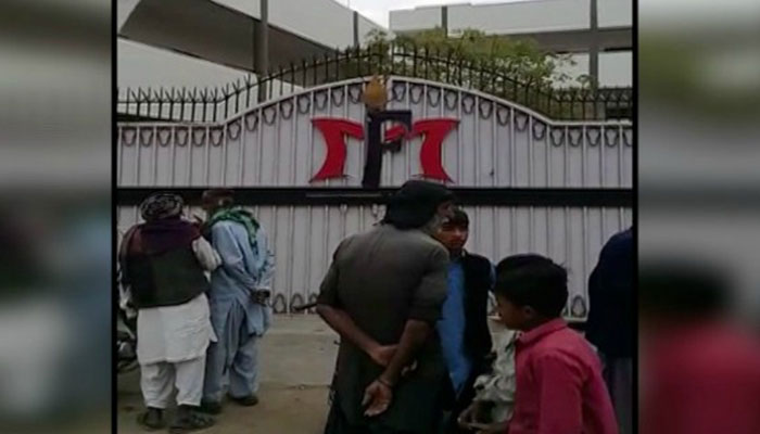 School guard held in Karachi after attempted rape of minor