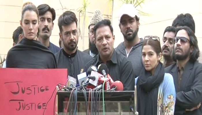 Celebrities meet Sindh Assembly deputy speaker, seek justice for child abuse tragedies 