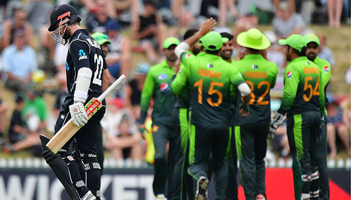 'Death bowling' concerns for unbeaten New Zealand against Pakistan