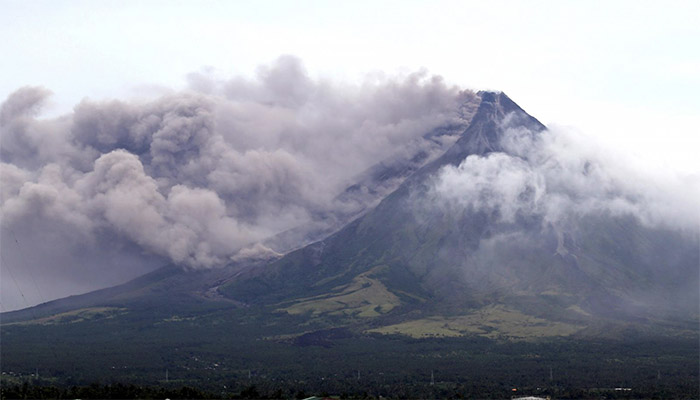 Philippine province declares 'calamity' as volcano lava spreads