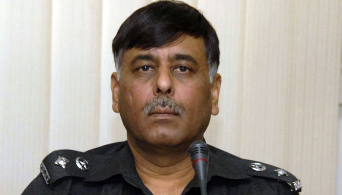 SSP Rao Anwar escapes suspected suicide attack in Karachi