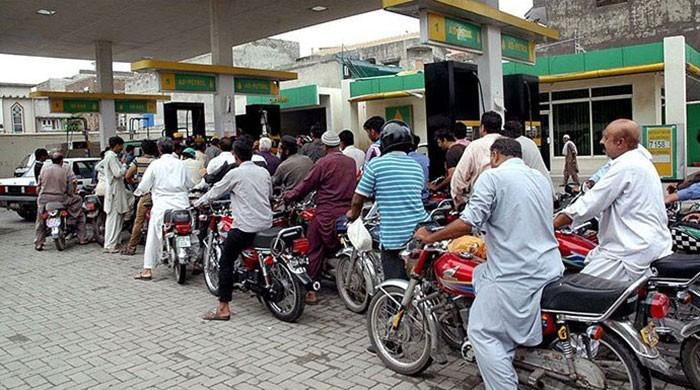 More motorcyclists, fewer helmets