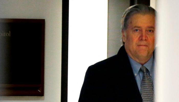 Trump ex-aide Bannon agrees to Mueller probe interview, avoiding grand jury