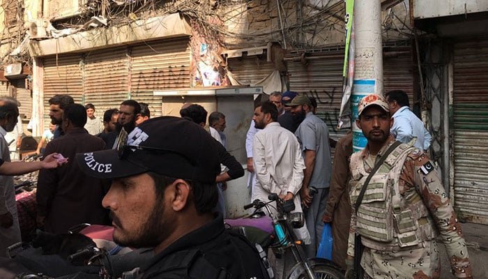 One dead, five injured in grenade attack in Karachi’s Kharadar