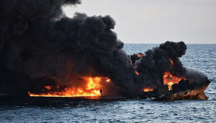 Oil slick off China coast trebles in size