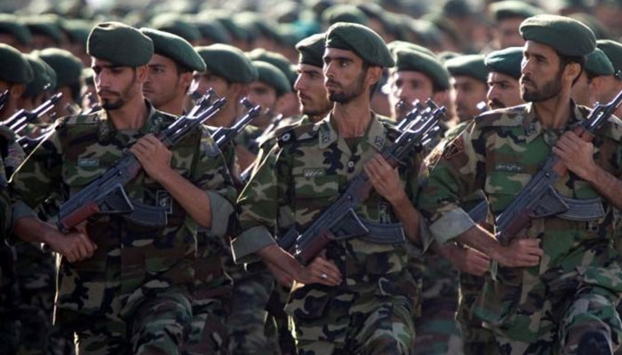 Iran's Revolutionary Guards clash with Islamic State near Iraqi border