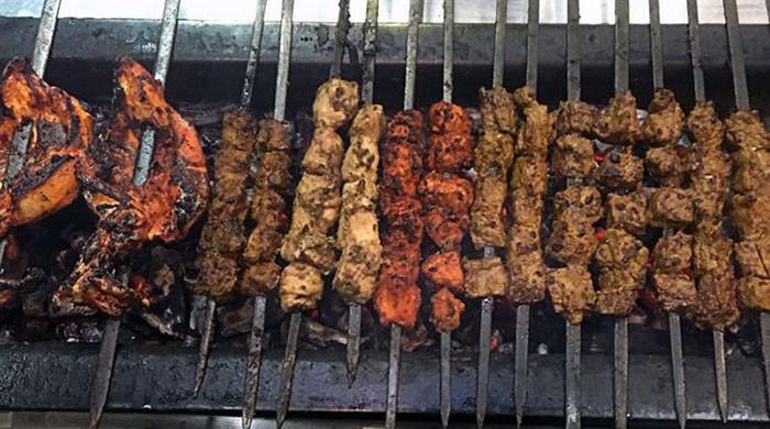 Sindh to have food authority for check on eateries, shops