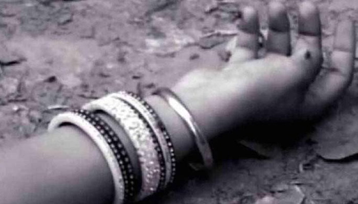 Two women of a family die in alleged suicide in DG Khan