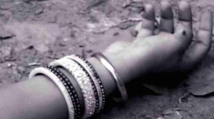 Two women of a family die in alleged suicide in DG Khan