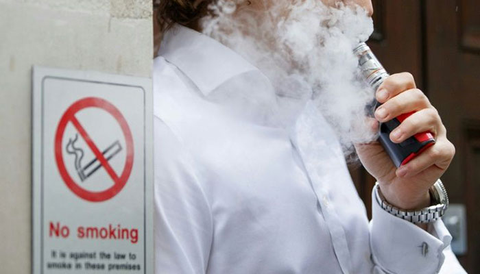 Vaping may boost pneumonia risk: study