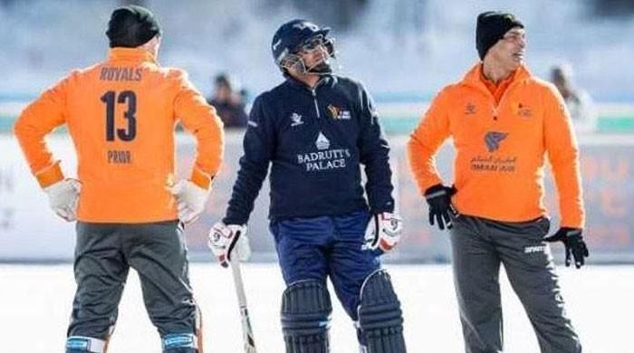 Cricket on ice: Afridi-led Royals beat Sehwag's Diamonds by 6 wickets