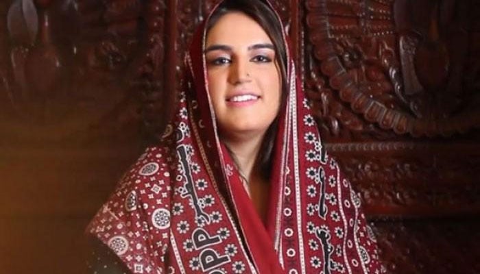 After Bakhtawar’s legal notice, launch of book on Benazir cancelled
