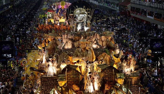 Carnival lights up Rio despite crime wave, yellow fever scare