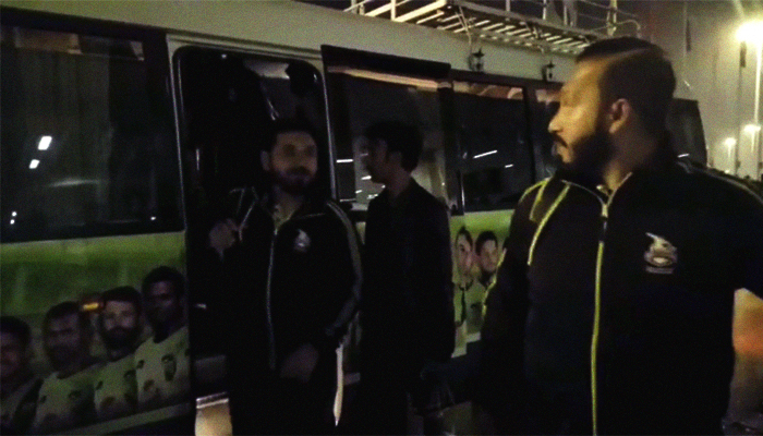 All-ready Qalandars leave for Dubai, to continue practice in UAE