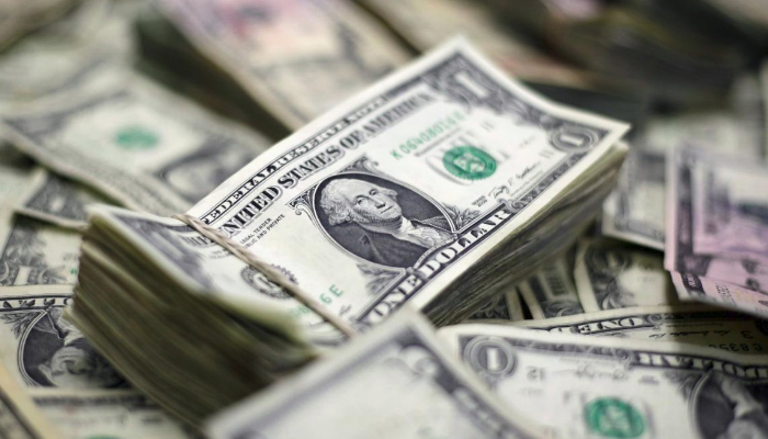 Dollar weakens despite rise in interest rate expectations