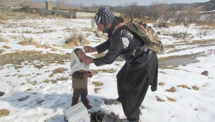 Polio campaign in South Waziristan amid heavy snowfall