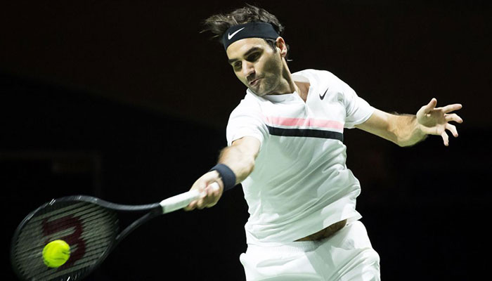 Federer one win from becoming oldest number one
