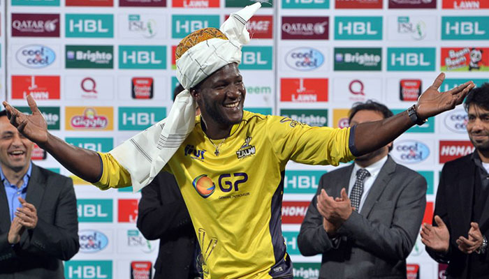 Cannot wait to lift PSL trophy in Karachi: Sammy 