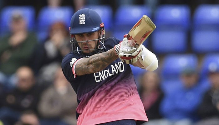 England's Hales turns back on Test cricket