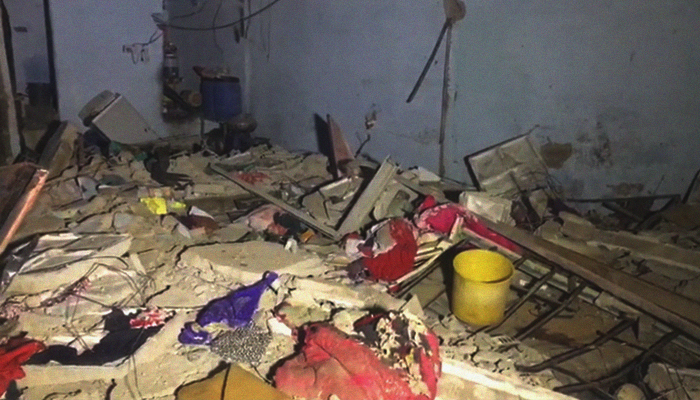 At least seven injured as gas pipeline explodes in Karachi building 