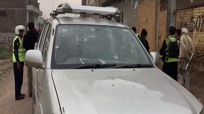 PDMA deputy director, two others injured in Peshawar explosion