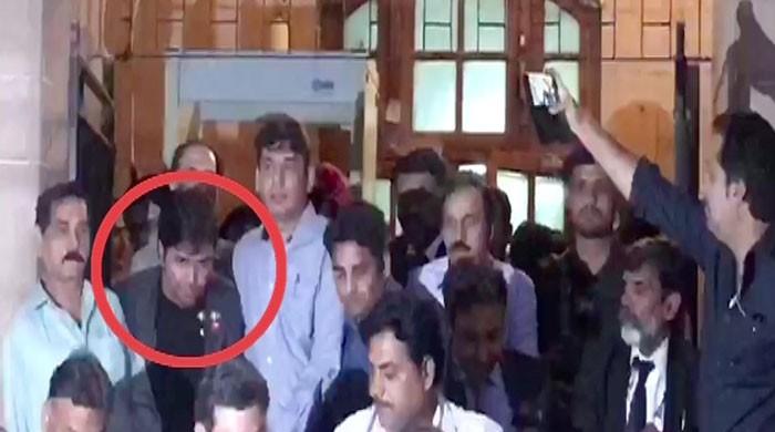 FIA arrests Axact CEO Shoaib Shaikh in money-laundering case FIA arrests Axact CEO Shoaib Shaikh in money-laundering case