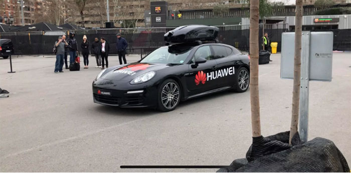 This Huawei smartphone can drive a car