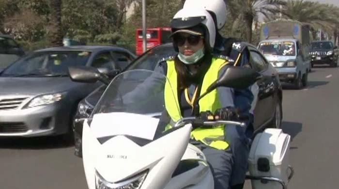 Women traffic wardens in Lahore defying stereotypes
