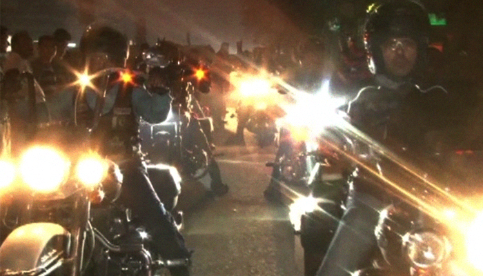 Rally of Karachi's heavy bikers reaches Lahore