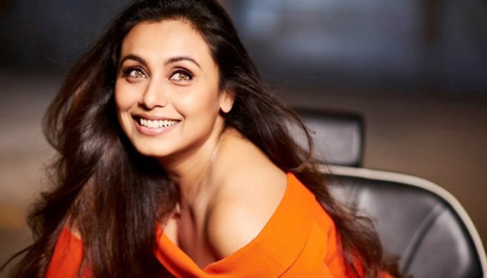 Every desi girl needs to note Rani Mukherjee's comebacks to awkward questions