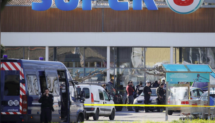 Daesh gunman attacks French supermarket, kills three