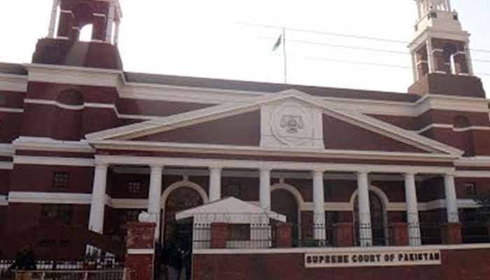 SC orders medical colleges to refund exorbitant fee in 15 days