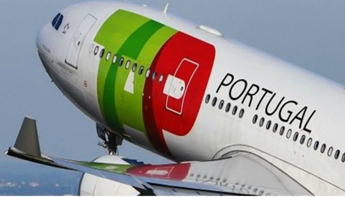 Portuguese pilot held after being found drunk in cockpit