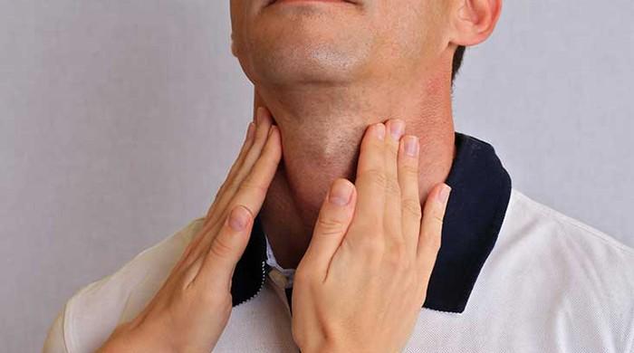 Thyroid removal linked to increased bone-thinning, fracture risk